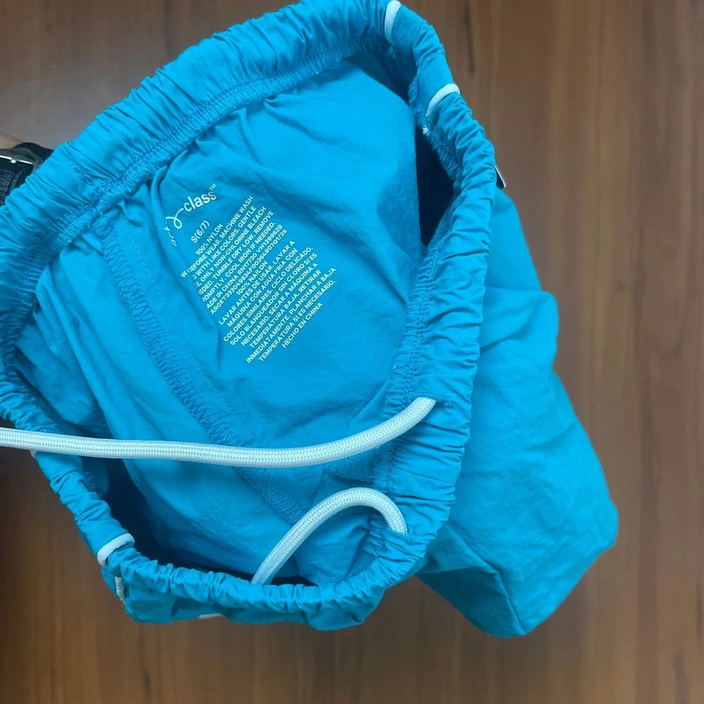 Lot of 2 Art Class Girls 2 Nylon Athletic Sports Shorts Blue & Beige Size S 6-7